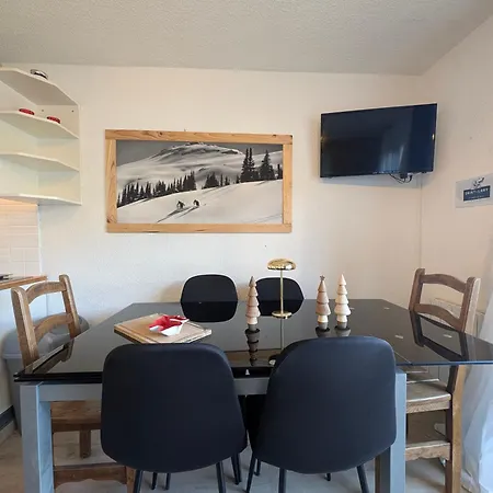 Les De Mel 아파트