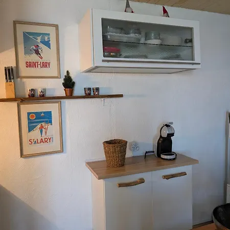 Les De Mel Apartment *